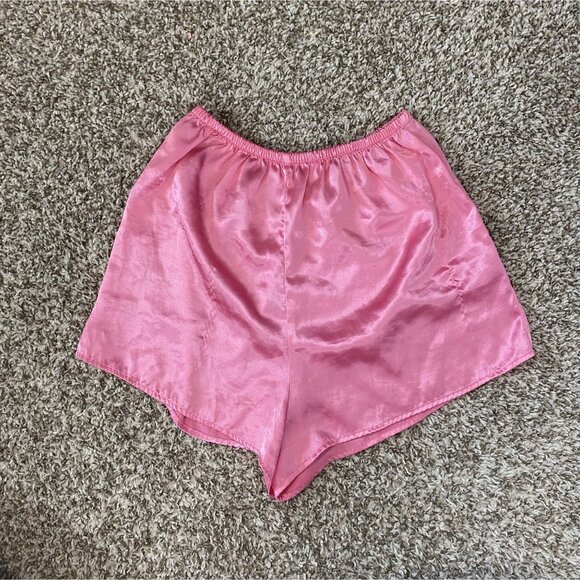 ⭐ 3/$15 Vintage Nicole Small Pink Satin Button Up Cropped PJ Short Set - Picture 5 of 11